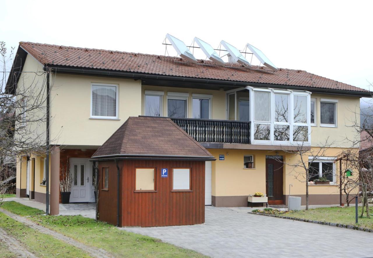 Apartamento Apartma Vila Zigmund Cerknica Exterior foto